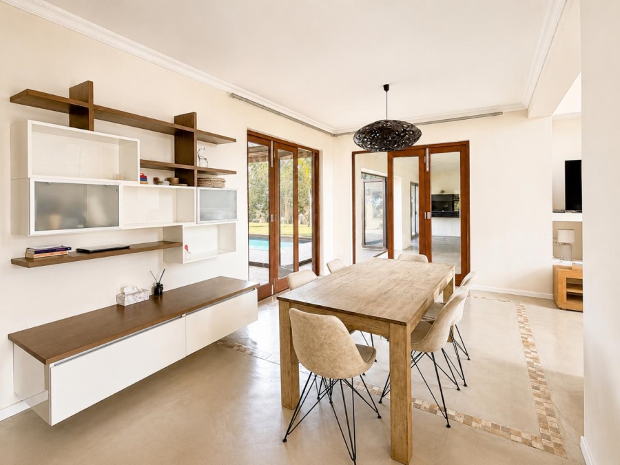 To Let 4 Bedroom Property for Rent in Klein Zevenwacht Western Cape